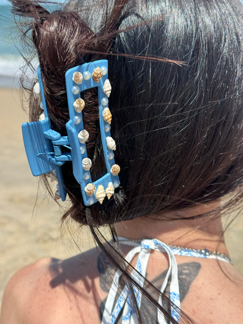 Sky Blue Sea Shell Claw Clip